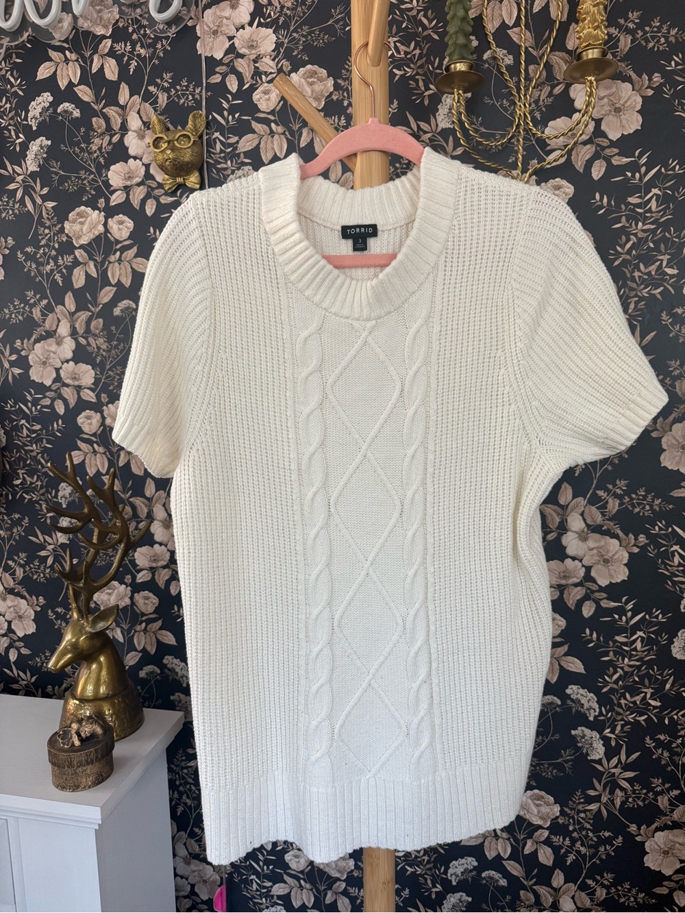 torrid Cream Cable-Knit Short Sleeve Crew Sweater